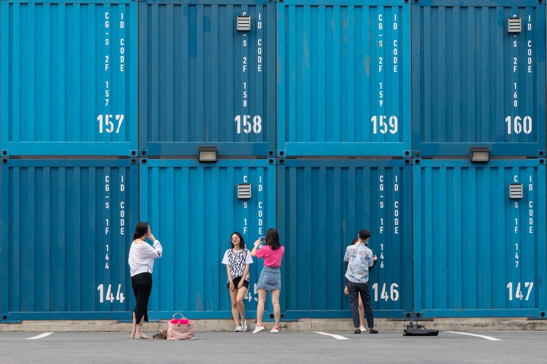 shipping container tiny homes