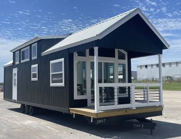 Tiny Home in Von Ormy Texas 600x461